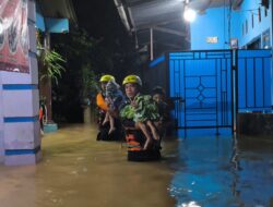 Proses Evakuasi Banjir Bandar Lampung, Ini Tahapan Kerja Tim SAR di Lapangan